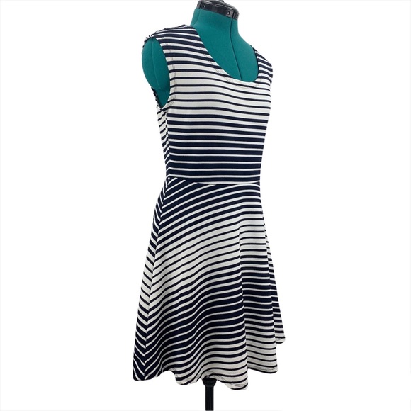 enough about me… Sleeveless Striped Jersey Fit & Flare Dress, Small - Picture 10 of 16